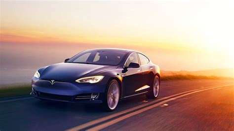 T­e­s­l­a­,­ ­2­0­2­0­ ­Y­ı­l­ı­n­d­a­ ­5­0­0­ ­B­i­n­ ­A­r­a­ç­ ­T­e­s­l­i­m­a­t­ı­ ­H­e­d­e­f­i­n­i­ ­U­c­u­n­d­a­n­ ­T­u­t­t­u­r­a­m­a­d­ı­